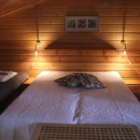 Holiday home Kirvesjaerven Simpukka *